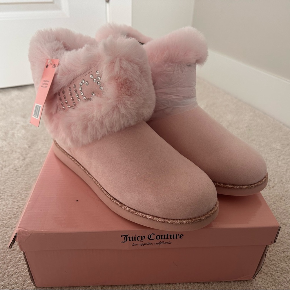 Juicy Couture Women's Pink Fur Boots